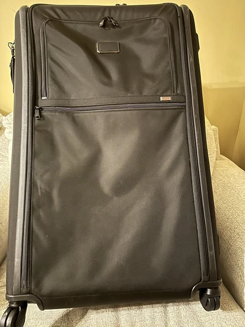 Tumi Alpha 3 Extended Trip Expandable 4 Wheel Travel Suitcase - Black 1171681041