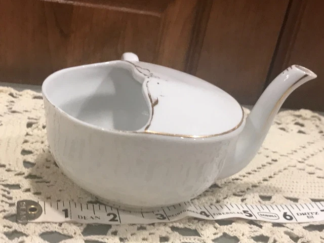 1900 Antique Medical Porcelain Invalid/Infant Feeder Pap Boat Curve Top Gold Rim