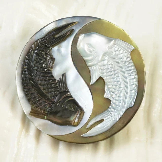Koi Fish Black & White Black Mother-of-Pearl Paua Shell Carving Yin Yang 5.62 g