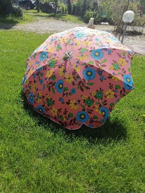 Parasol vintage et parasol à frange