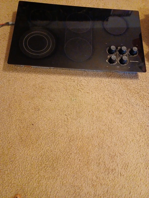36  Inch Kitchenaid Glasstop Electric Stove Cooktop.
