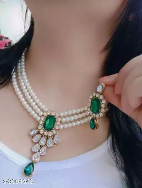 Juego de pendientes y collar con perlas de Bollywood, tono dorado, para...