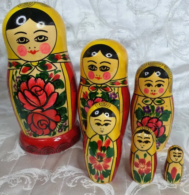 Babushka Nesting Dolls Set Of 6. 1995. Made In Russia.