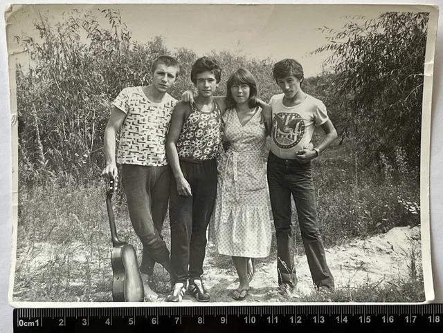 Old photos of young tourists, beautiful Guys/Girls, Camp photos Travel photos