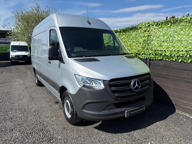 2021 MERCEDES-BENZ SPRINTER 2.0 315 CDI Progressive RWD L2 H2 Euro 6 (s ...