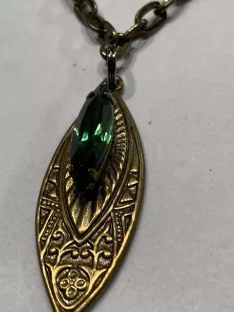 Vtg Sadie Green Signed Pendant Chain Burnished Goldtone Green Crystal Embossed