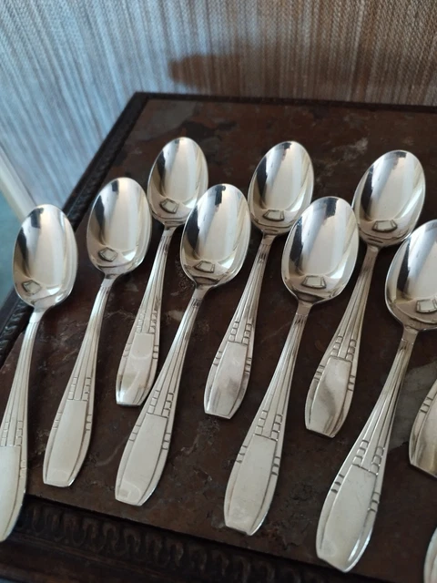 12 couverts de table (12 cuillères + 12fourchettes ) Art Déco