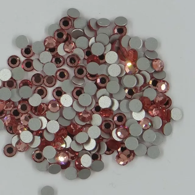 2000 SS12 PEC : 40 STRASS SWAROVSKI FOND PLAT 3,1mm PEACH
