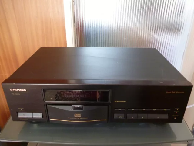 PIONEER PD-S 801 Compact Disc Player + Remote - FAULTY ( See description )