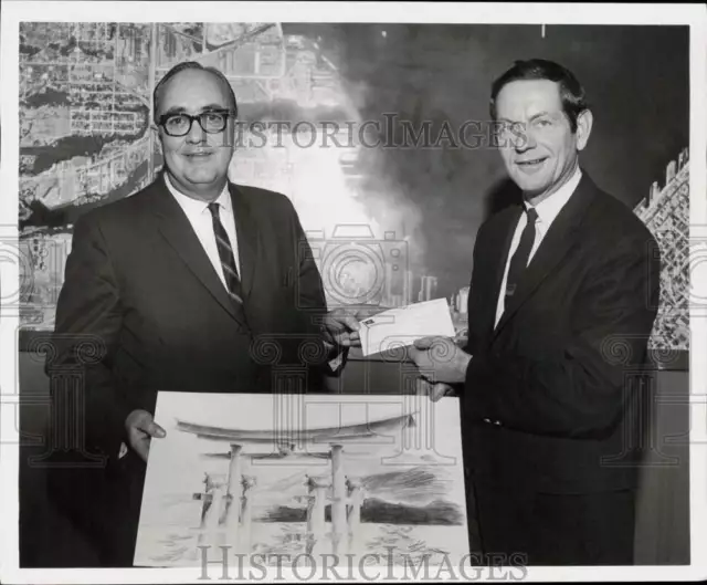 1969 Press Photo John Money & John Hayden Raise Funds for Seattle-Kobe Torii