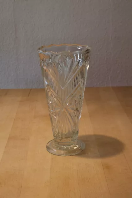 Bleikristall Vase geschliffenes Glas Sterne geometrische Muster