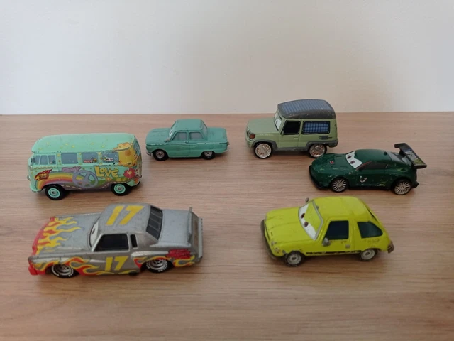Lot de 6 voitures métal - Disney Cars 2