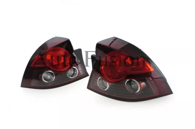 TAIL LIGHTS PAIR For Holden Commodore Sedan VZ SS SV6 SV8 2004
