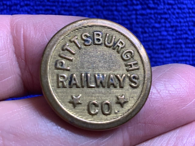 PITTSBURGH RAILWAYS COMPANY 25mm LARGE BRASS CONDUCTOR OVERCOAT BUTTON WBC 1902