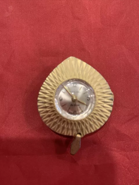 Focal de luxe pendant watch 2025
