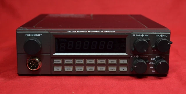 Ranger RCI-2950DX 10 and 12 Meters Ham Radio Transceiver Ranger RCI-2950DX 10 and 12 Meters Ham Radio Transceiver