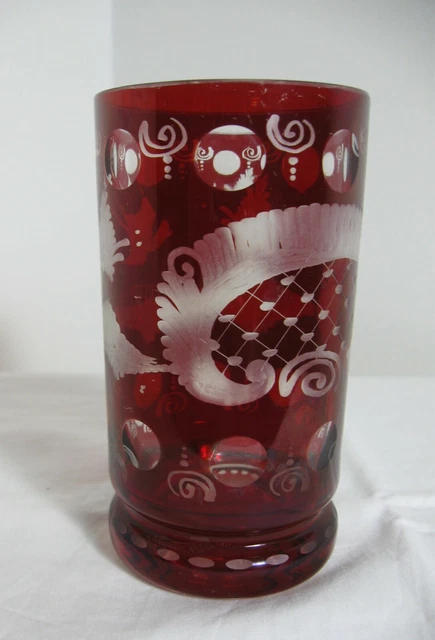 TCHEQUIE - VERRE/PETIT VASE CRISTAL DE BOHEME ROUGE RUBIS EGERMANN H  12 cm