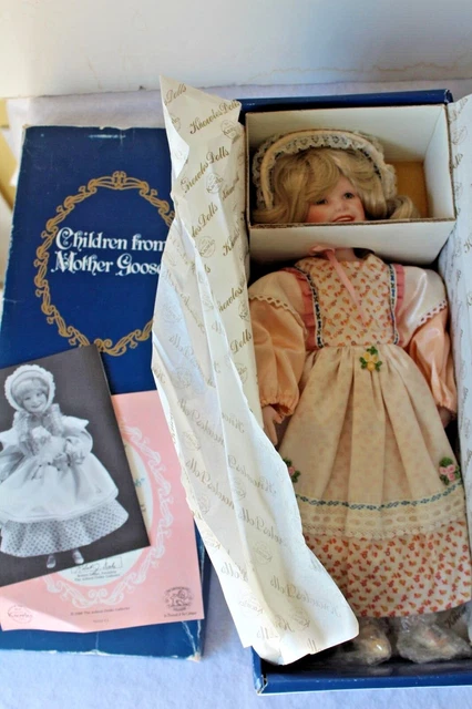 "Mary Had a Little Lamb" Yolanda Bello Mother Goose Knowles Doll W/ COA 1988 VTG