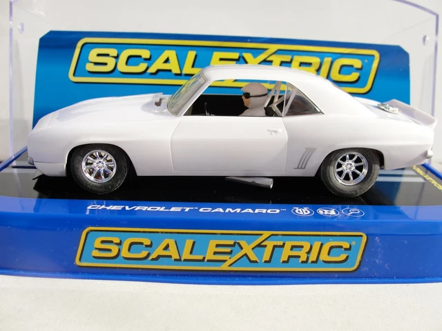 Aazon.co: Scalextric 1969 Chevrolet Caaro Trans-A #46 1