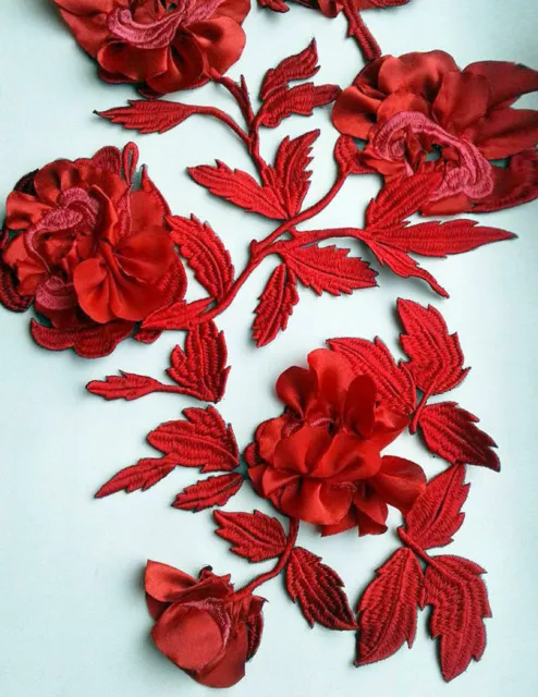 Applique de patch brodé à broder de qualité extra fleur de roses rouges
