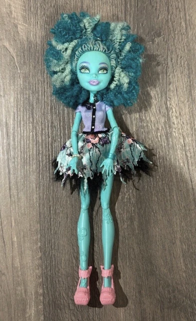MONSTER HIGH HONEY Swamp Fashion Doll Original Mattel 21 00 PicClick UK monster-high-honey-swamp-fashion-doll-original-mattel-21-00-picclick-uk