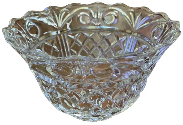 CRYSTAL CLEAR Brand Hand Cut 24% Lead Crystal Bowl Made in Poland Scalloped Edge