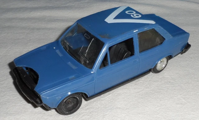 FIAT 131 POLIZIA Serie Economica Burago Bburago 1/24 1/25 EUR 35,00