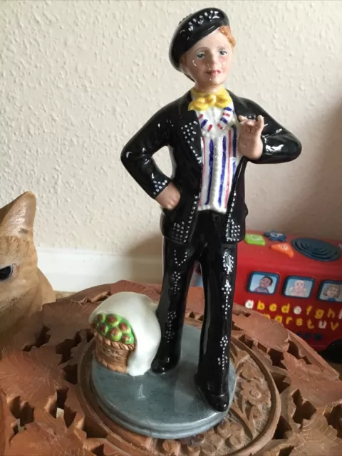 Royal Doulton Figurine "PEARLY BOY" HN2767