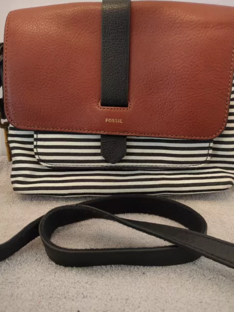 NWOT FOSSIL KINLEY SMALL CROSSBODY BAG Black White Horizontal Stripes With BROWN