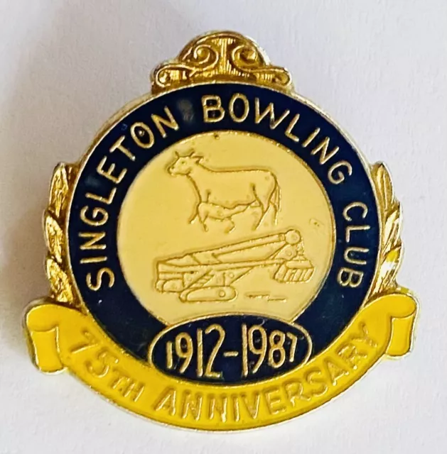 Singleton Bowling Club Badge Pin Rare Vintage (L27)