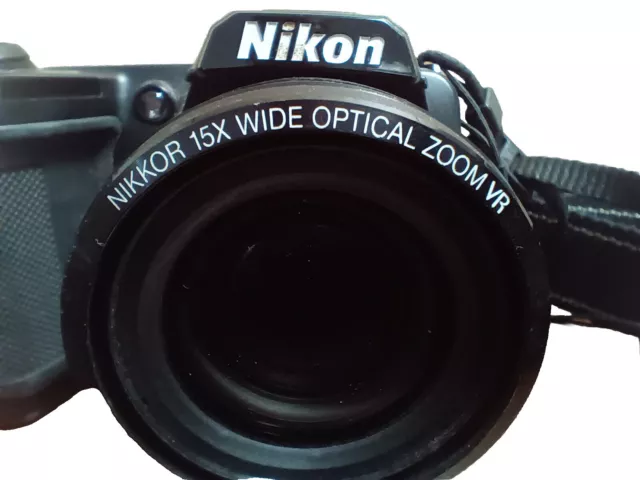 NIkon Coolpix L105 Digital Camera 15 × Zoom 2