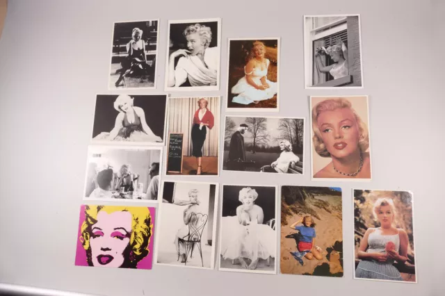 Lot Konvolut Sammlung 30 Postkarten Karten  mit Marilyn Monroe