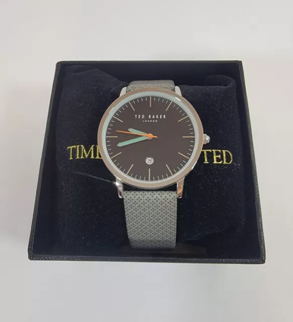 Ted Baker Te50495001 Black Dial Gray Leather Strap Mens 40Mm Watch