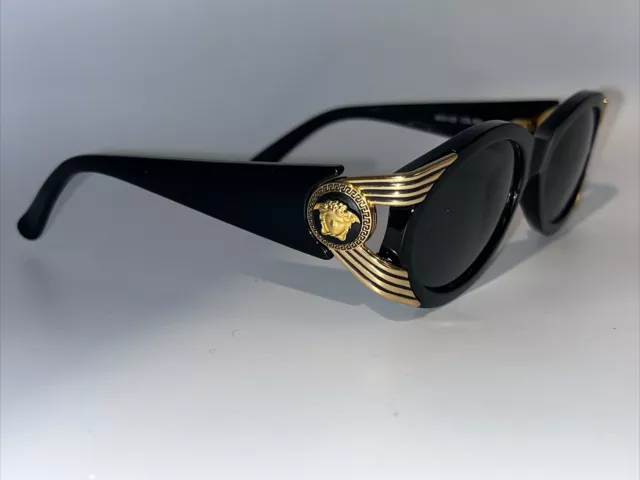 Versace Mod 423 Col 852 Sunglasses Gold Round Medusa Black Vintage 1990s 90s