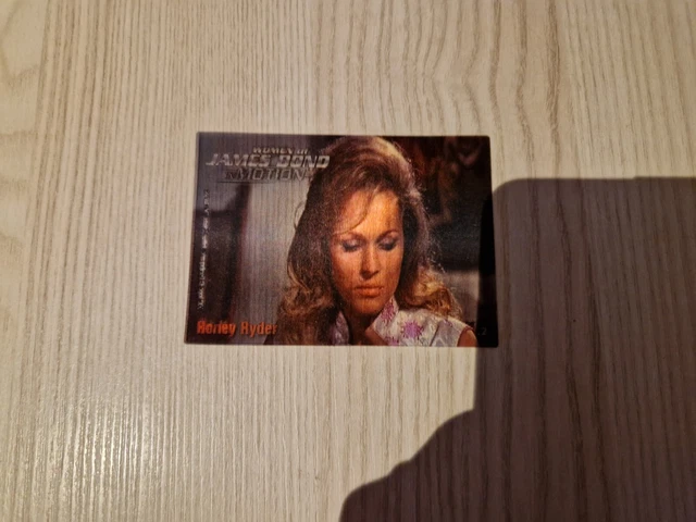 extrêmement rare carte holographique JAMES BOND 007