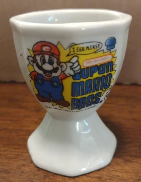 Super Mario Bros. Egg Holder Cup Ceramic Nintendo 1992 Kinnerton UK Import Mint