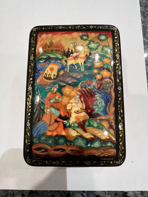 russian lacquer box hand painted and signed circa 1990