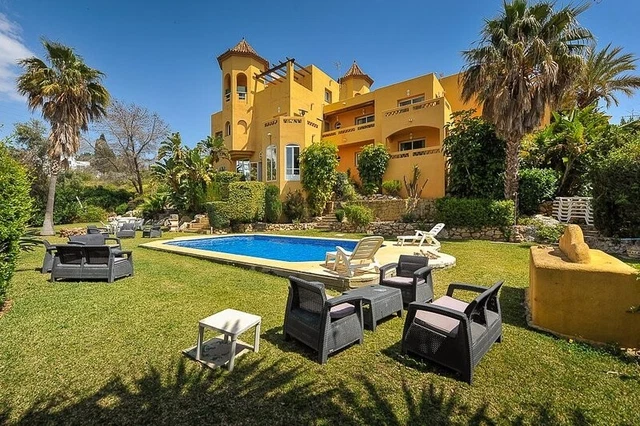 *Unique Marbella villa, 8 bedroom villa OR 5 separate self contained apartments*