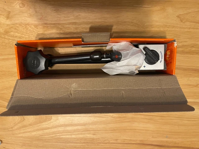 Noga MG71003 Magnetic Base w/Univ Swivel Clamp