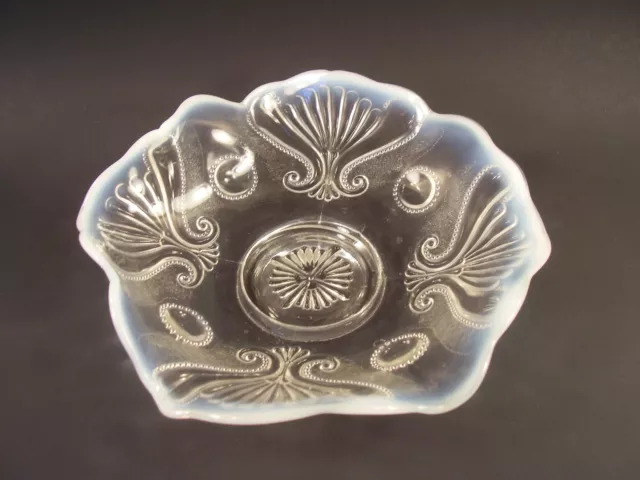 Antique JEFFERSON Art Glass JEWEL AND FAN White Opalescent #125 Ruffled BOWL