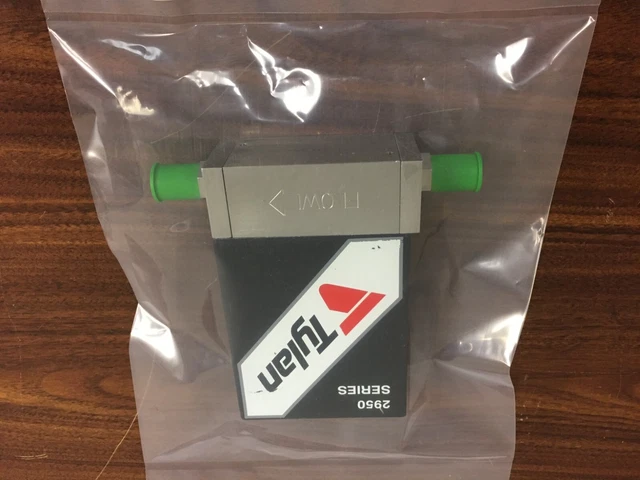 Tylan Model FC-2952MEP5-T 100 SCCM Gas: O2, Mass Flow Controller