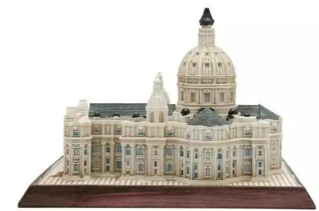 Basilica di San Pietro, Roma, riproduzione in miniatura in resina 17,5x13x11,5