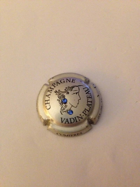 CAPSULE DE CHAMPAGNE VADIN PLATEAU No20 CUVEE AURELIE AVEC 2 STRASS BLEU RARE