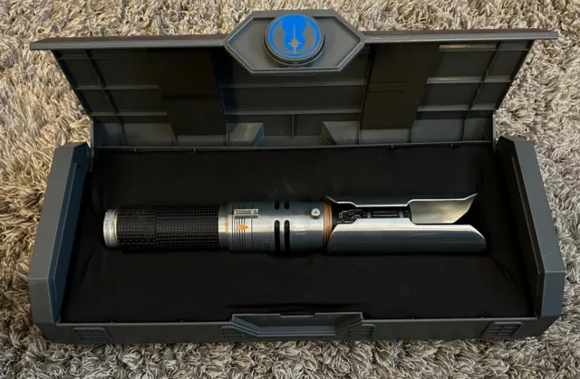 Star Wars Cal Kestis Lightsaber Hilt Galaxy’s Edge Exclusive Disney RARE UK