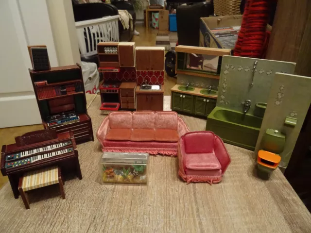 FAB Vintage 1960`s / 1970`s Retro Dolls House Furniture - Bathroom, Kitchen etc