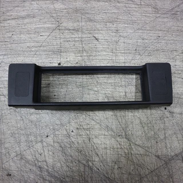 BMW E28 525e 525i Dashboard Radio Surround Bezel Trim Cover 65111367162 1367162