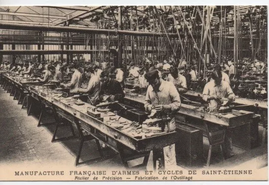 Reproduction de CPA - Manufacture Française d'armes et cycles de ST-ETIENNE