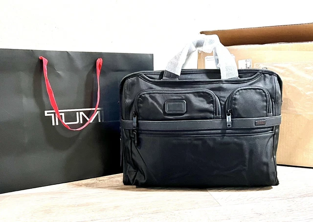 Tumi Alpha 2 Compact Large Screen Laptop Briefcase 026114D2
