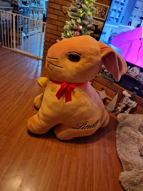 Giant lindt bunny soft toy outlet