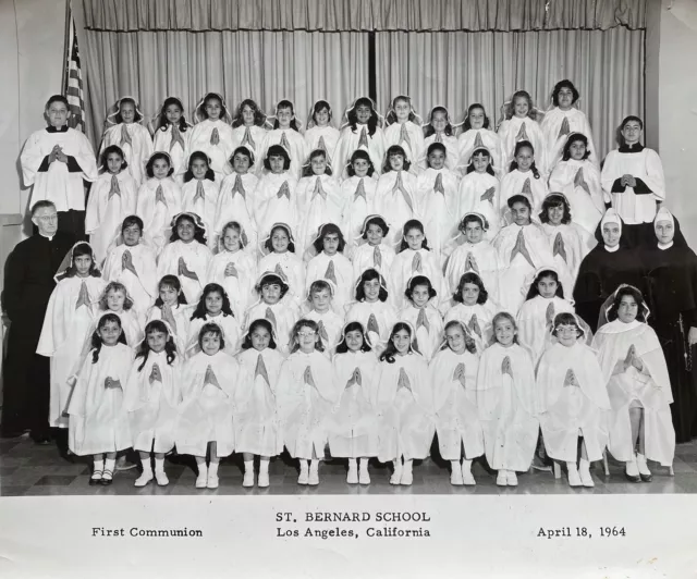 Los Angeles 1964 St Bernard School First Communion Nuns & Kids Vintage Photo